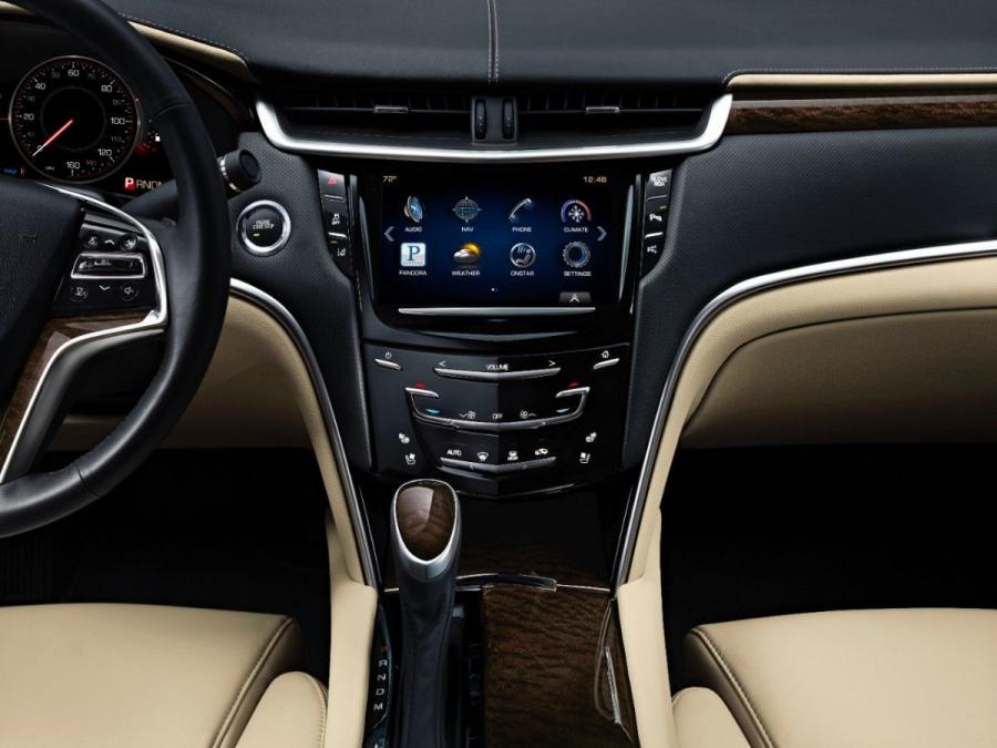  Cadillac XTS 2014 года  (фото 8 из 18)